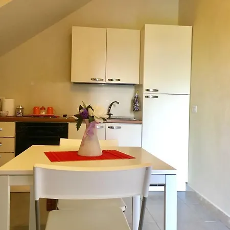 Casetta Nel Borgo Appartement Minturno